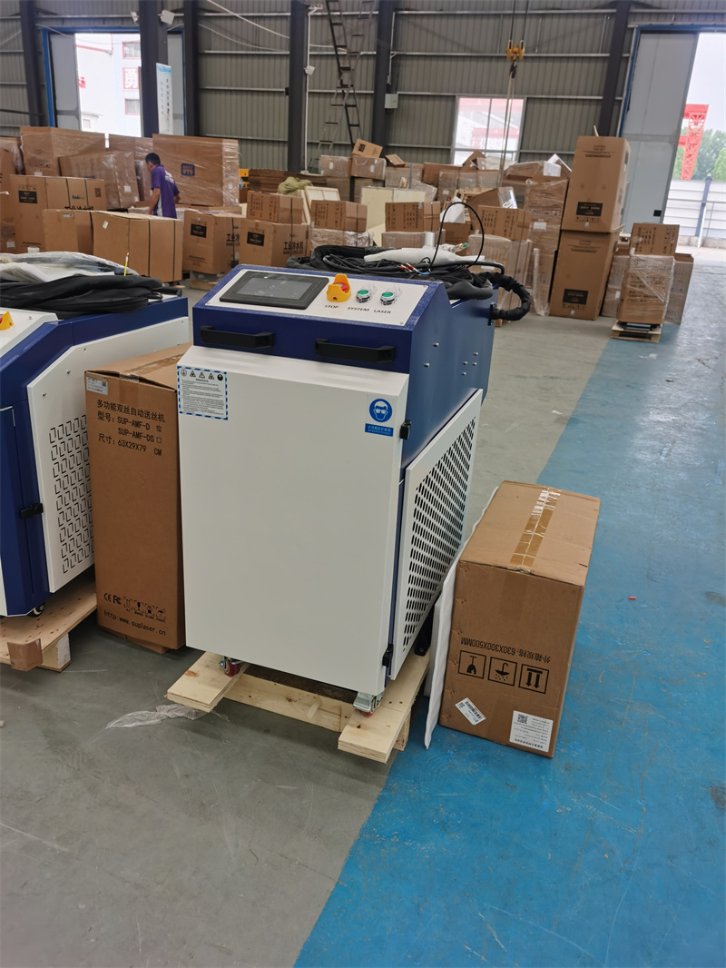 Industrial Laser For Cleaning - Máquina de Limpieza Láser Continua de
